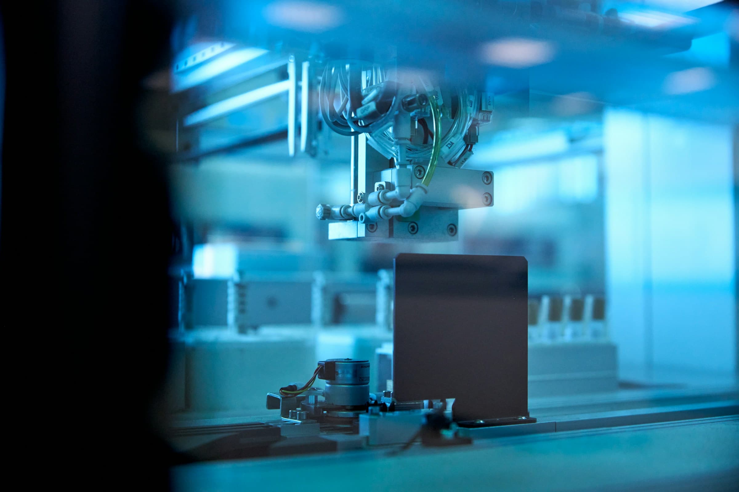 An automated laboratory system processing medical samples